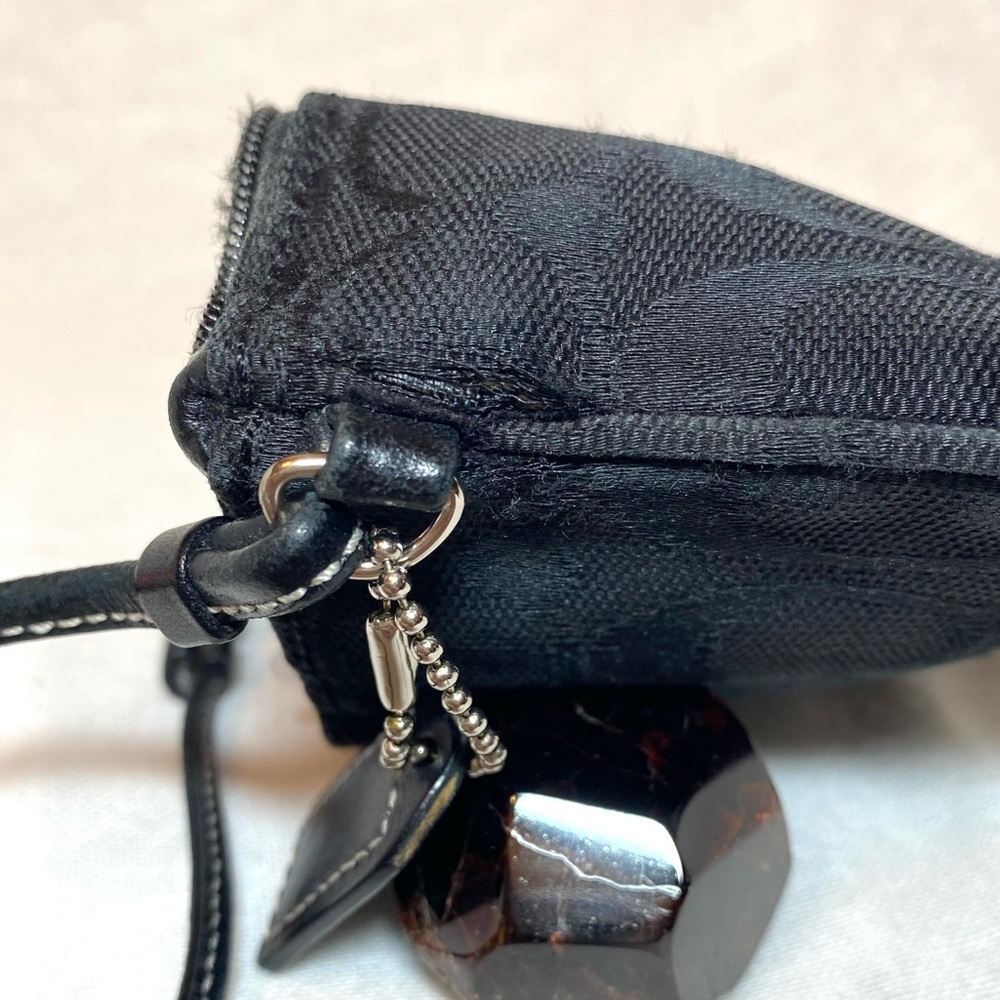 Coach Black Signature Jacquard Wristlet - Picture 10 of 12